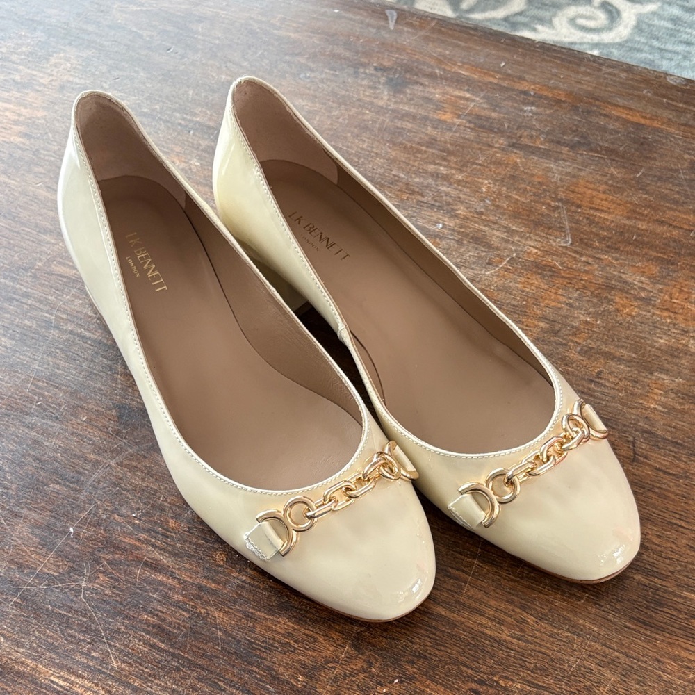 LK Bennett designer Women's Shoes with Gold Accents, patent, perfect condition
